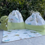 ランチ3点セット　きょうりゅう柄　グリーン　コップ袋　お弁当袋　ランチョンマット　恐竜