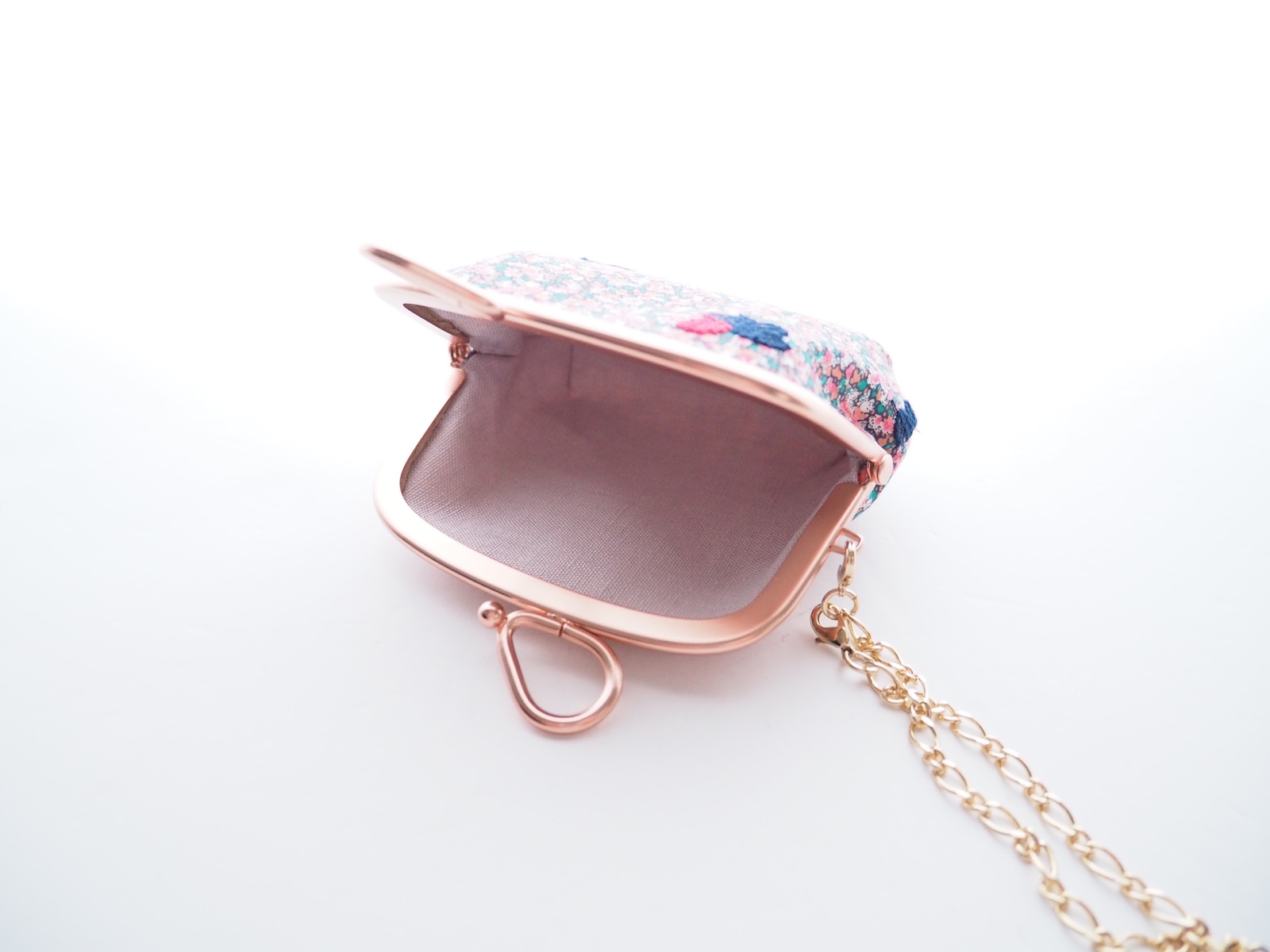 ハンドメイド〕ミナペルホネン ぷっくりリボンがま口 liberty fabrics