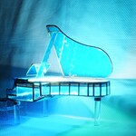 流氷色のグランドピアノ  ＬＥＤが点灯する手作りピアノ【Grand piano in drift ice colours Handmade piano with LED lights.】
