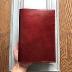 B6・四六判サイズ  シンプル型のブックカバー　牛革ソフトエナメ赤