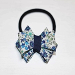 リバティプリント 立体リボンのヘアゴム　(送料無料）