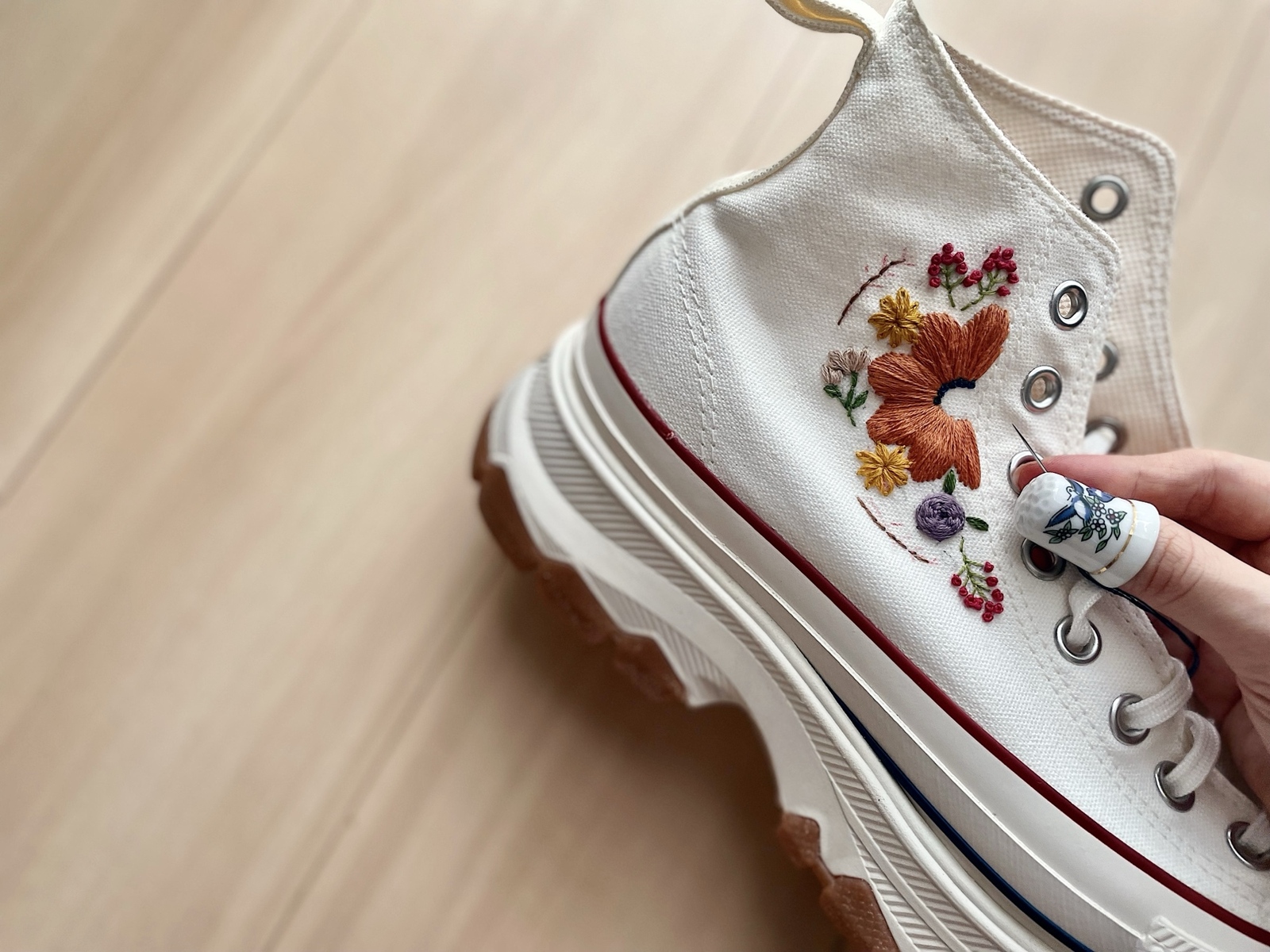 スニーカーと刺繍。（両面） - Chikura | minne byGMOペパボ