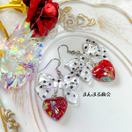 【ときめきりぼん🌹ꪆৎ】薔薇 赤 花びら 揺れる ハート リボン クリア 黒 ドット ドライフラワー金属レジンアレルギー対応 サージカルステンレス ピアス、イヤリング可 大人かわいい プレゼント