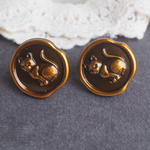 アンティークボタン　イヤリング　猫