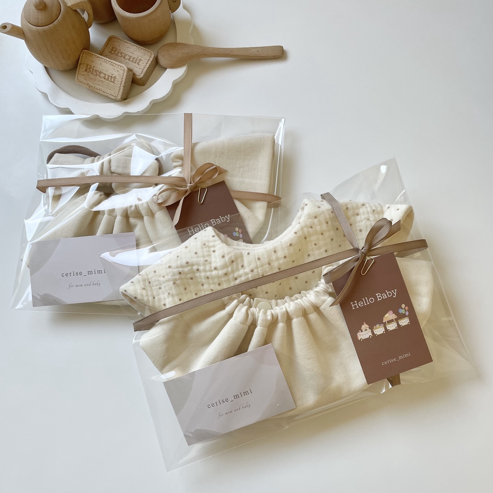 𓊆 定番𓊇ママとベビーの為の 防水スタイ ♡ 360° はなびらスタイ