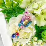 【fantasy paint】絵の具 チューブ カラフル レインボー マトリカリア かすみ草 花びら クリア ボタニカル ドライフラワー 押し花   レッド 立体 ネックレス 