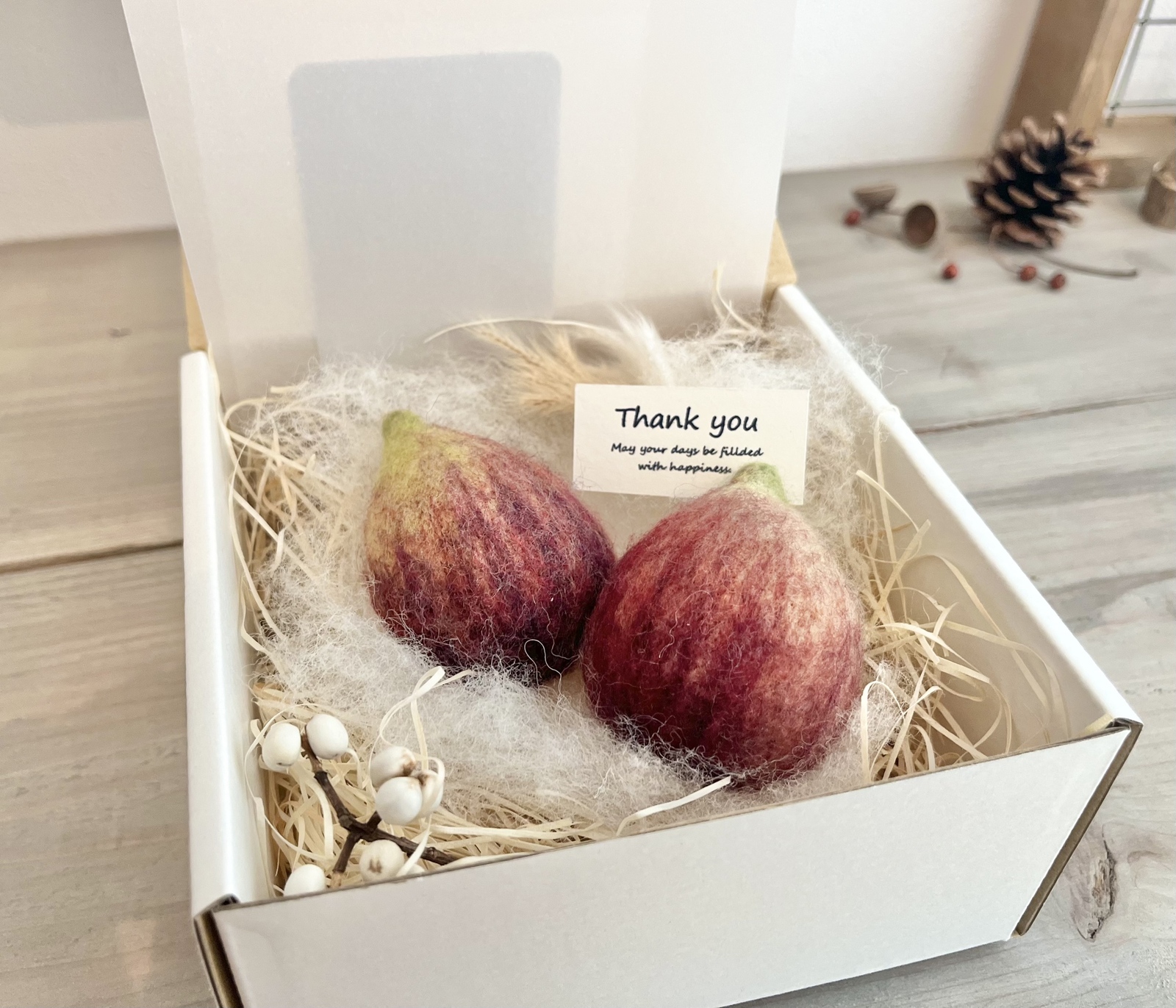 パピヨン 羊毛フェルト momoichigo パピヨン 羊毛フェルト momoichigo