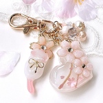 【桜まつり開催🌸】ハートと猫のキーホルダー(ホワイトピンク)