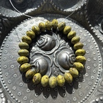 【1連20コセット】JIRI＊IVANA#czech beads#チェコビーズ　donut9✖️6㍉ pistàcchio green/hard picasso