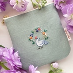 -Spring bird- 手刺繍とビーズのリネンポーチ