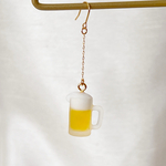 【片耳販売】キンキンに冷えたミニチュア生ビールのピアス イヤリング イヤーカフ　チャーム