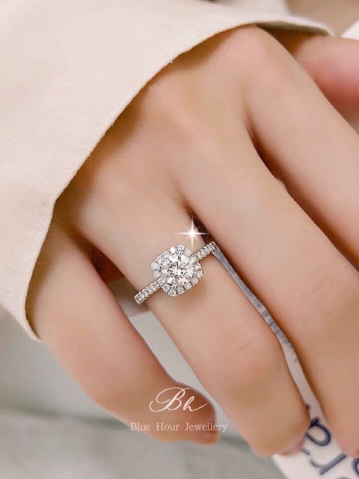 モアッサナイト Dカラー スクエア ヘイローリング 0.5ct/1ct/2ct