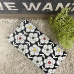 《受注後製作致します》☆モノトーン花柄 黒地☆スマート長財布