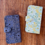 手帳型　spring flowers iPhoneケース