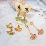 星と土星が揺れるイヤリングorピアス