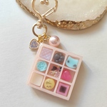  【2-13】HAPPYチョコBOX♡シャカシャカキーホルダー　シャカシャカ　シャカシャカ　レジン　チョコレート　ホワイトデー