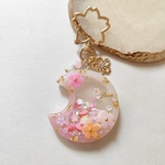 【2-27】さくら満開！〜春Spring〜お月様のシェイカーキーホルダー♡レジン　シャカシャカ　シェイカー