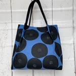 ☆限定カラーのあんぱん柄の手提げバッグ☆