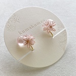 ローズクォーツと桜のイヤリング