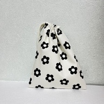 モノトーン　花柄のコップ袋 巾着袋　