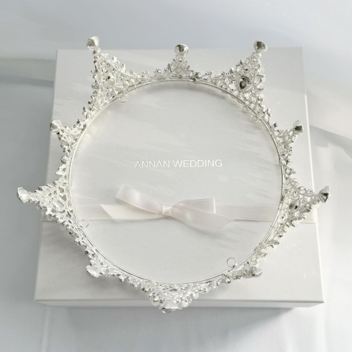 ANNAN WEDDING】横幅広めティアラ プリンセスデザイン ANNAN WEDDING