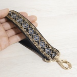 インド刺繍リボンのハンドストラップ【ブラック】