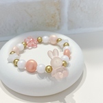 《送料無料》【キッズアクセサリー】うさぎのブレスレット🐰ピンク　キッズ向け/ビーズ/ビーズアクセサリー/ビーズのブレスレット