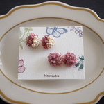 春の新たなスタートを彩るピンクのピアスセット