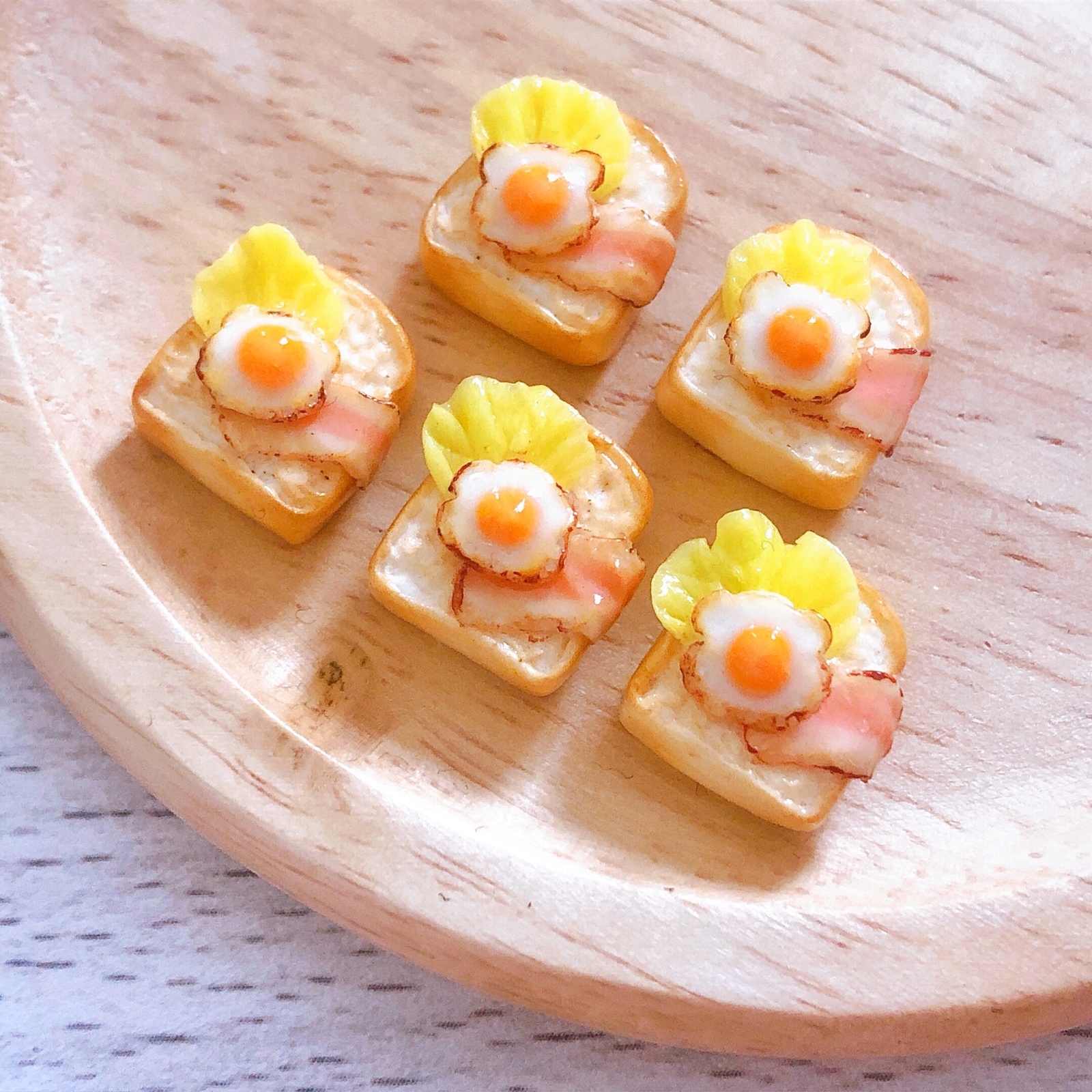 くまさん目玉焼きトーストとバタートーストのイヤリング/ピアス