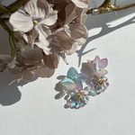    溢れる紫陽花の梅雨ピアス・イヤリング本物の紫陽花