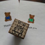本を読むチビベアはんこ🧸