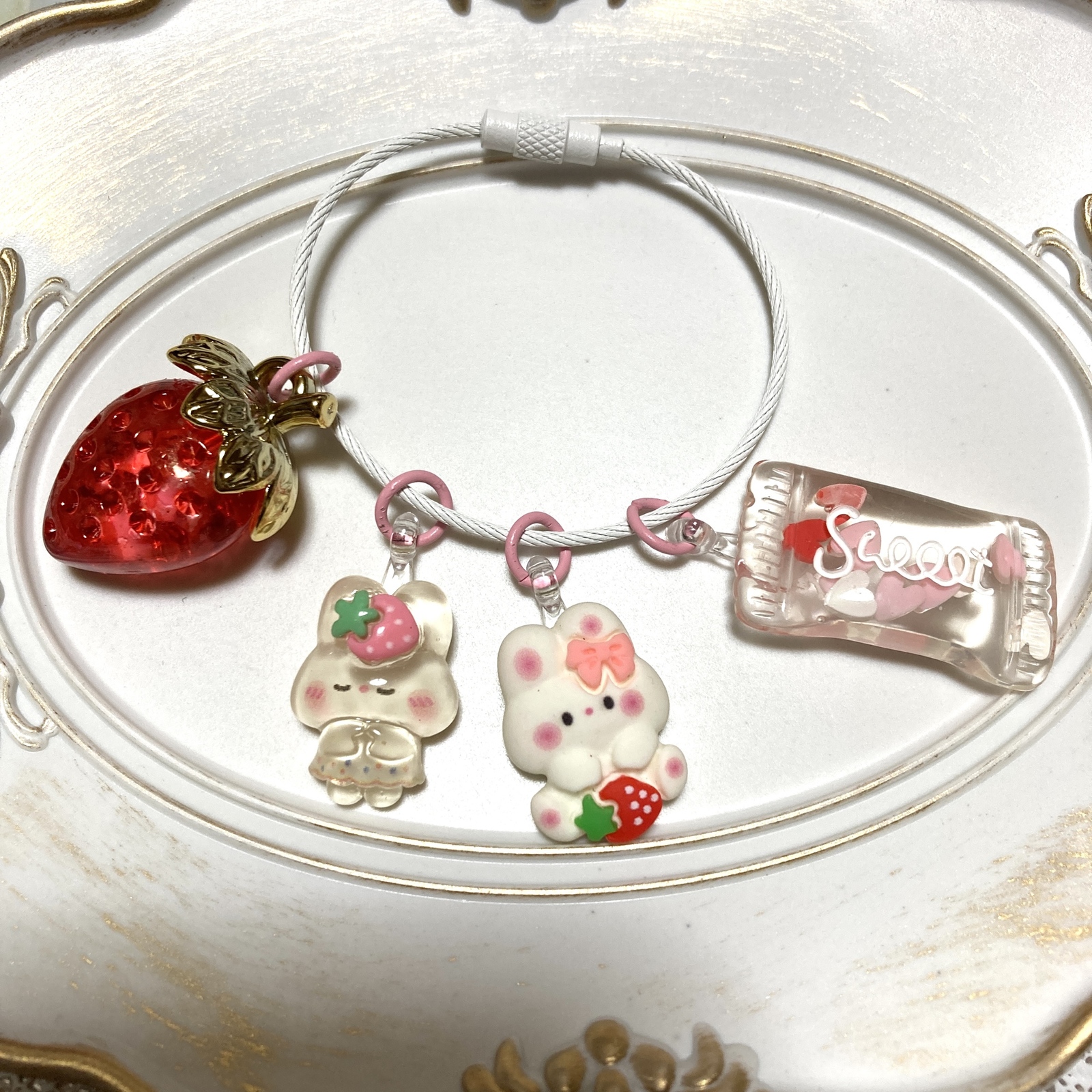 ⑦＊いちごムーンと赤いお着物うさぎさん＊シーグラスアート ハンドメイド＊春いちごちゃん＊うさぎさん＊赤ずきん