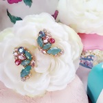 【受注】“ちょうちょ”💕スワロフスキー ビジュー イヤリング 💕エメラルド💕