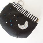 ＋ 可愛い形のバネポーチ ＋刺しゅう ☆ 夜空 ♪