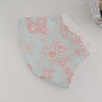 🉐チュールレース小花刺繍マスク(パウダーオレンジと優しいグリーン)