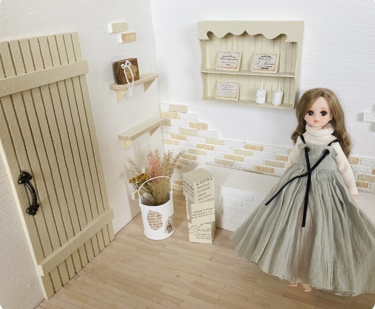 リカちゃんsizeナチュラルベージュのセットハウス-ミニチュア ハウス 背景ボード ブライス リカちゃん １／６ 家具 オビツ 棚 机 ドール ハンドメイド 小物 12,750円