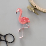 ★ご相談品★フラミンゴの手刺繍ブローチ