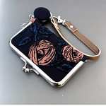 ミナペルホネン　ハンドメイド　超レア　rosy ストラップ　カードケース