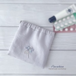オーダー品　リネンバネ口ポーチ【ライトブルー・紫陽花】手刺繍