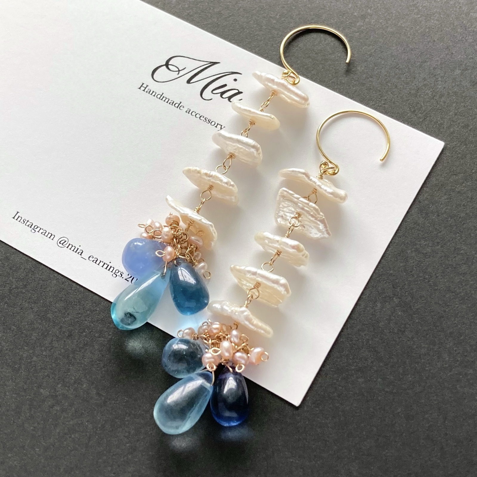 フローライトとビワパールのロングピアス　14kgf