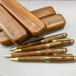 ★ラスト1　★　¥3500→2200円　ボールペン、ペンケースセット　ウォールナット