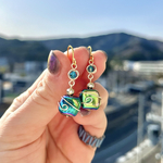 【魔法のびんみたいなピアス】ピーコックグリーンオーロラ