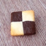 市松クッキーのブローチ[ワケあり]