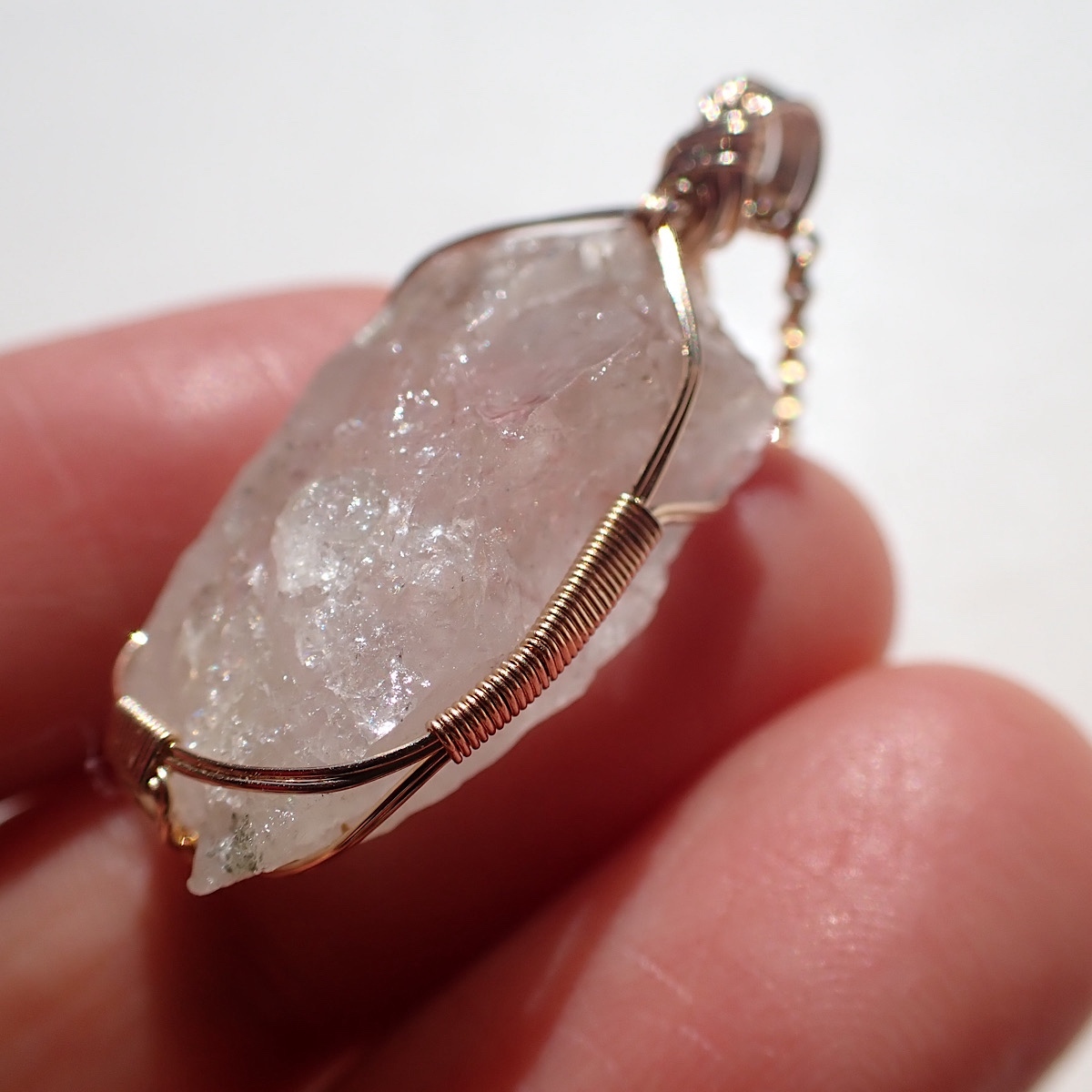 レア☆ワイヤー巻き☆宝石質 ロシア産フェナカイト（チェーン付） ツーソン新着】ロシア産フェナカイト 0.429ct | 宝石つむり