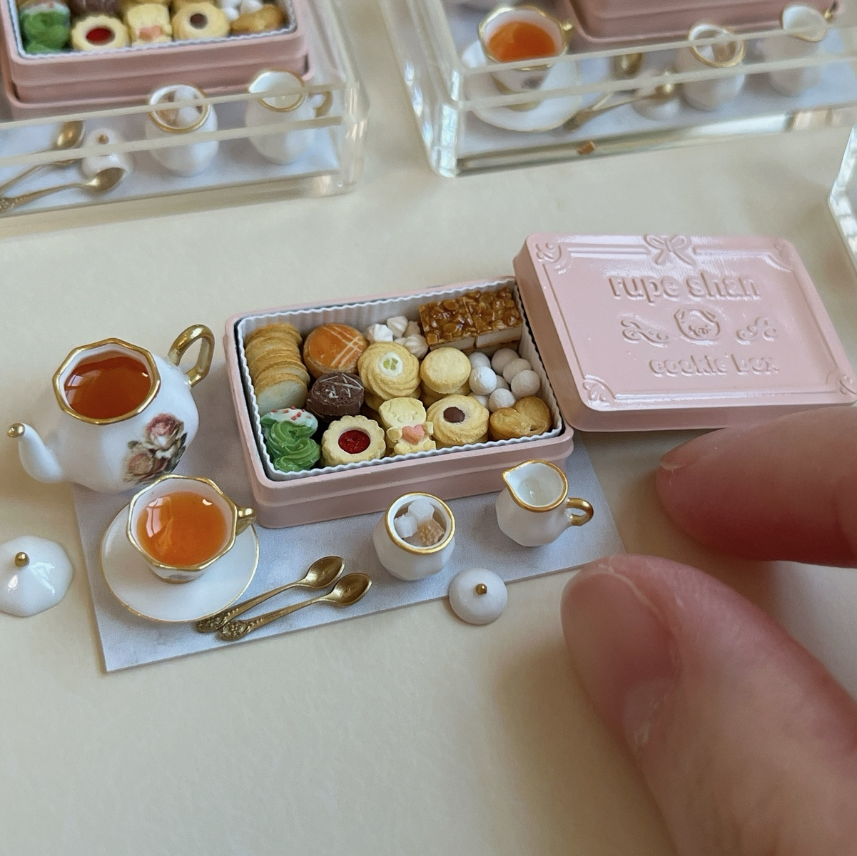 ぬいぐるみ作家様　オリジナルクッキー缶&プリントミニマット　野ばら社rosily オリジナルクッキー缶三点セット販売します
