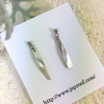 ゆらりとひねりのシルバーピアス