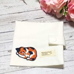 携帯用　ボックスティッシュケース　動物ワッペン　猫　ごめん寝　三毛猫