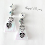 🩶 Silver color collection ✵ オーロラの煌めき。キルティングハートとリボンタッセルの耳飾り 《 ビジューハート 》ピアス  イヤリング  大ぶり モノトーン