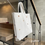 イブルの通園バッグ（クマの刺繍）薄いグレージュ