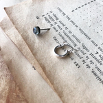 ラブラドライト& silverフープのvintage風クールピアス♡